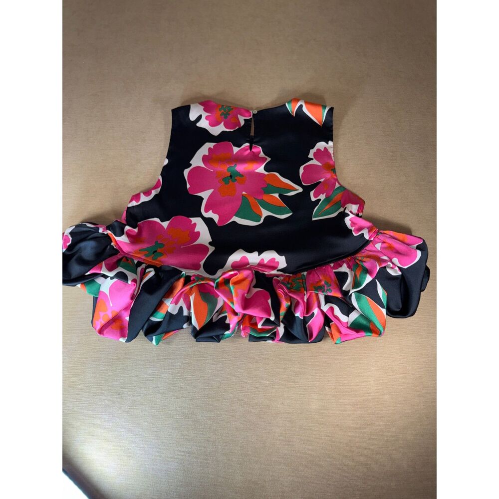Entro Top, Black with bright Pink, Orange and green Flowers
